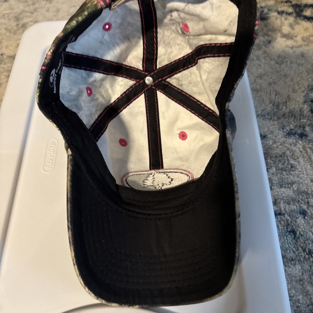 Mossy Oak Green Camo Pink/Black Logo Pink Stitch Hat Adjustable Strap - Picture 5 of 7